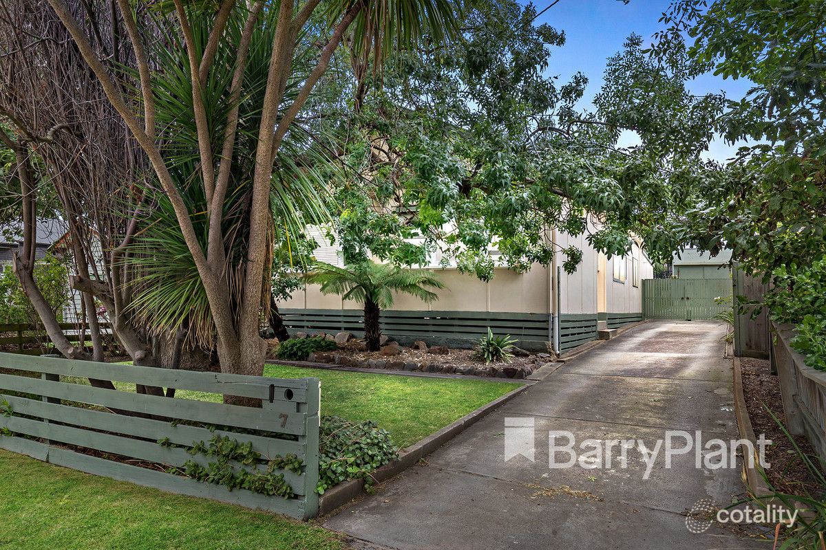 17 Gipps St, Rosebud, VIC 3939