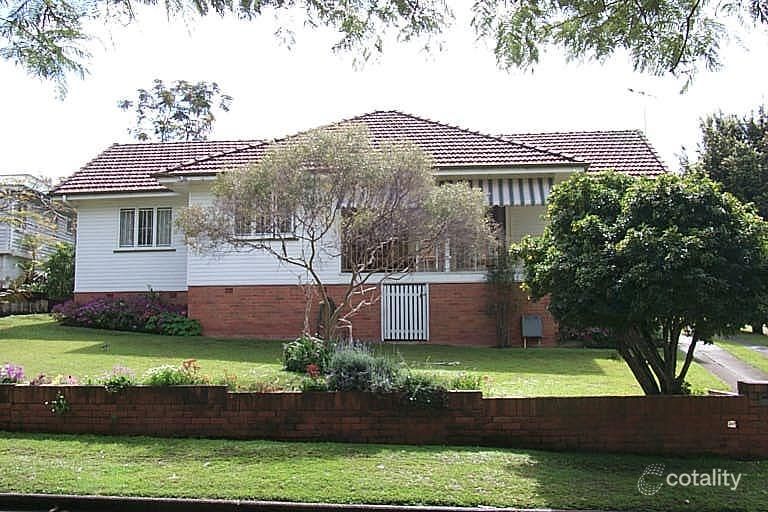 11 Moola Rd, Ashgrove, QLD 4060