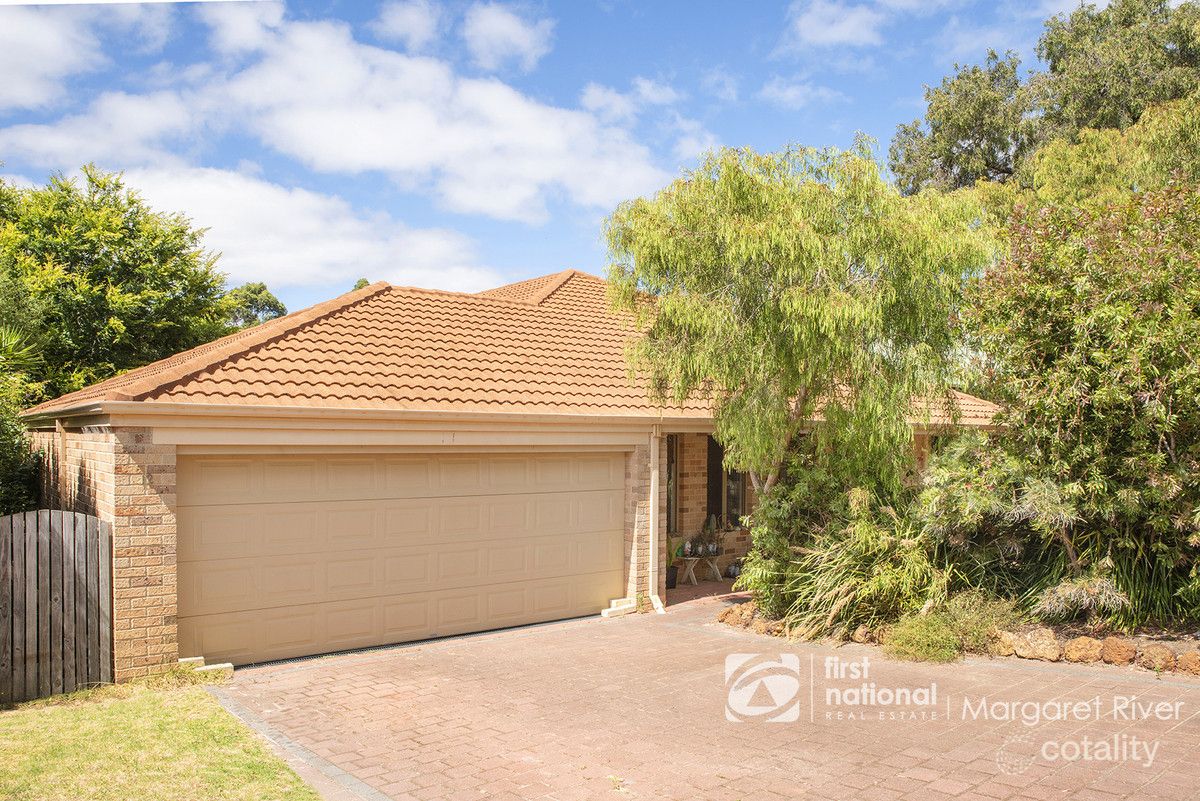 12 Kunzea Loop, Margaret River, WA 6285