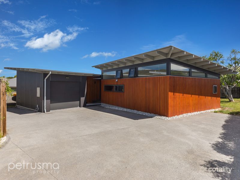 2/17 Tranmere Rd, Howrah, TAS 7018