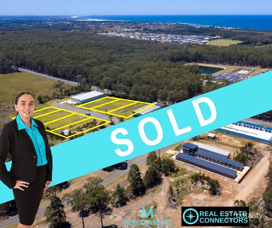 2 Berry Cl, Wallabi Point, NSW 2430