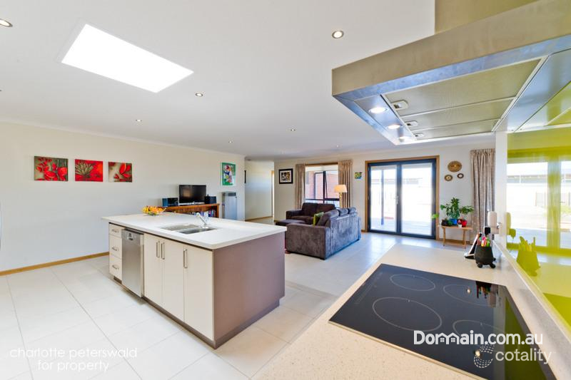 14 Riviera Dr, Old Beach, TAS 7017