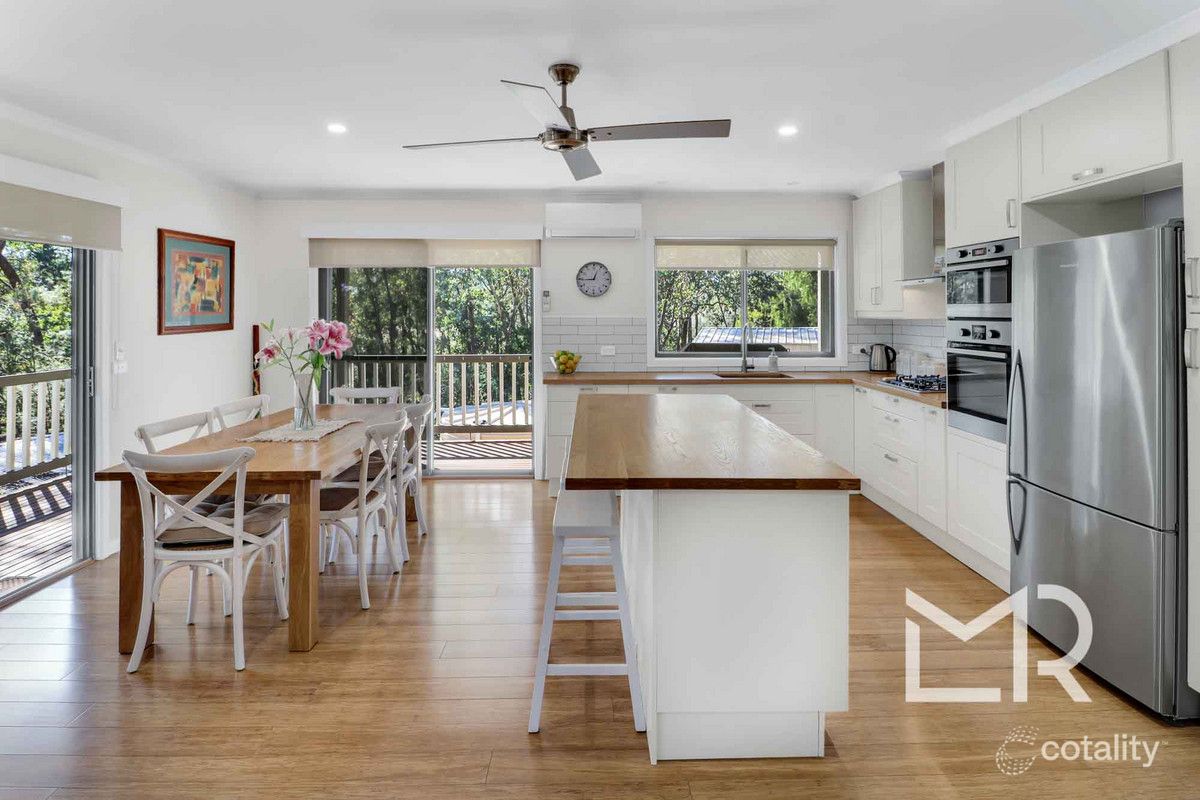 9 River Bend Rise, Macs Cove, VIC 3723