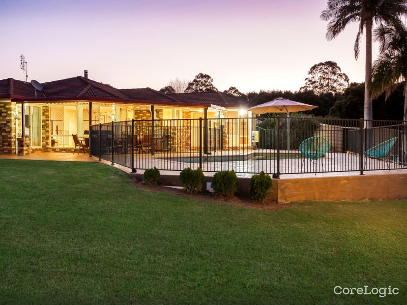 2 Esmaurel Cl, Mapleton, QLD 4560