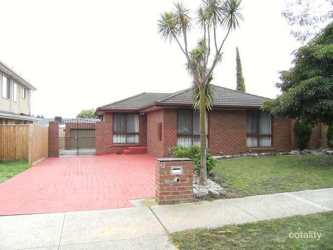 51 John Fawkner Dr, Endeavour Hills, VIC 3802