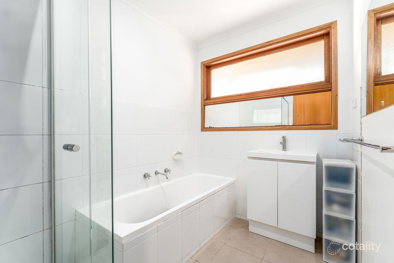 23 Cloverdale Dr, Corio, VIC 3214