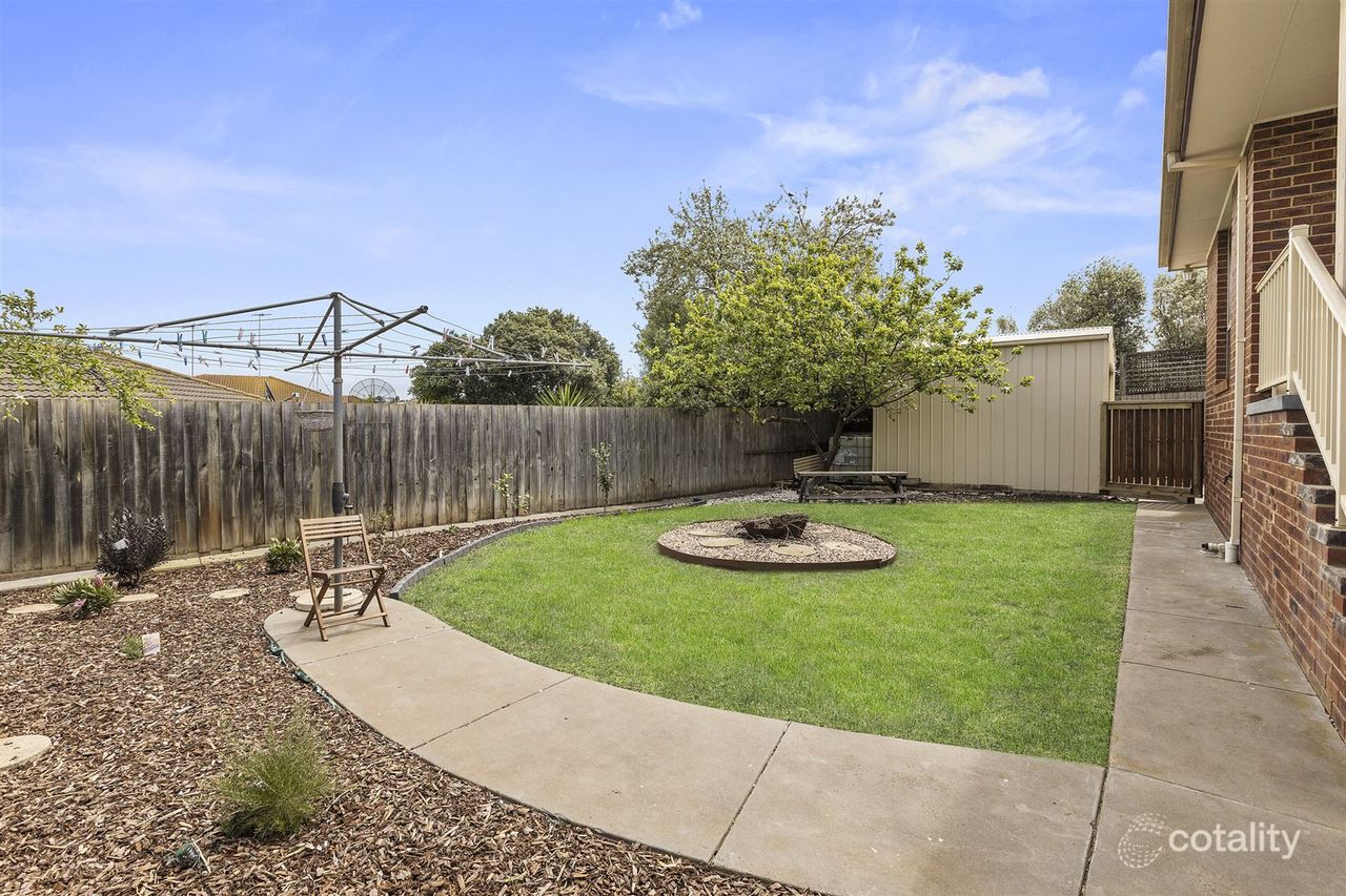 11 Sherman Ct, Lovely Banks, VIC 3213