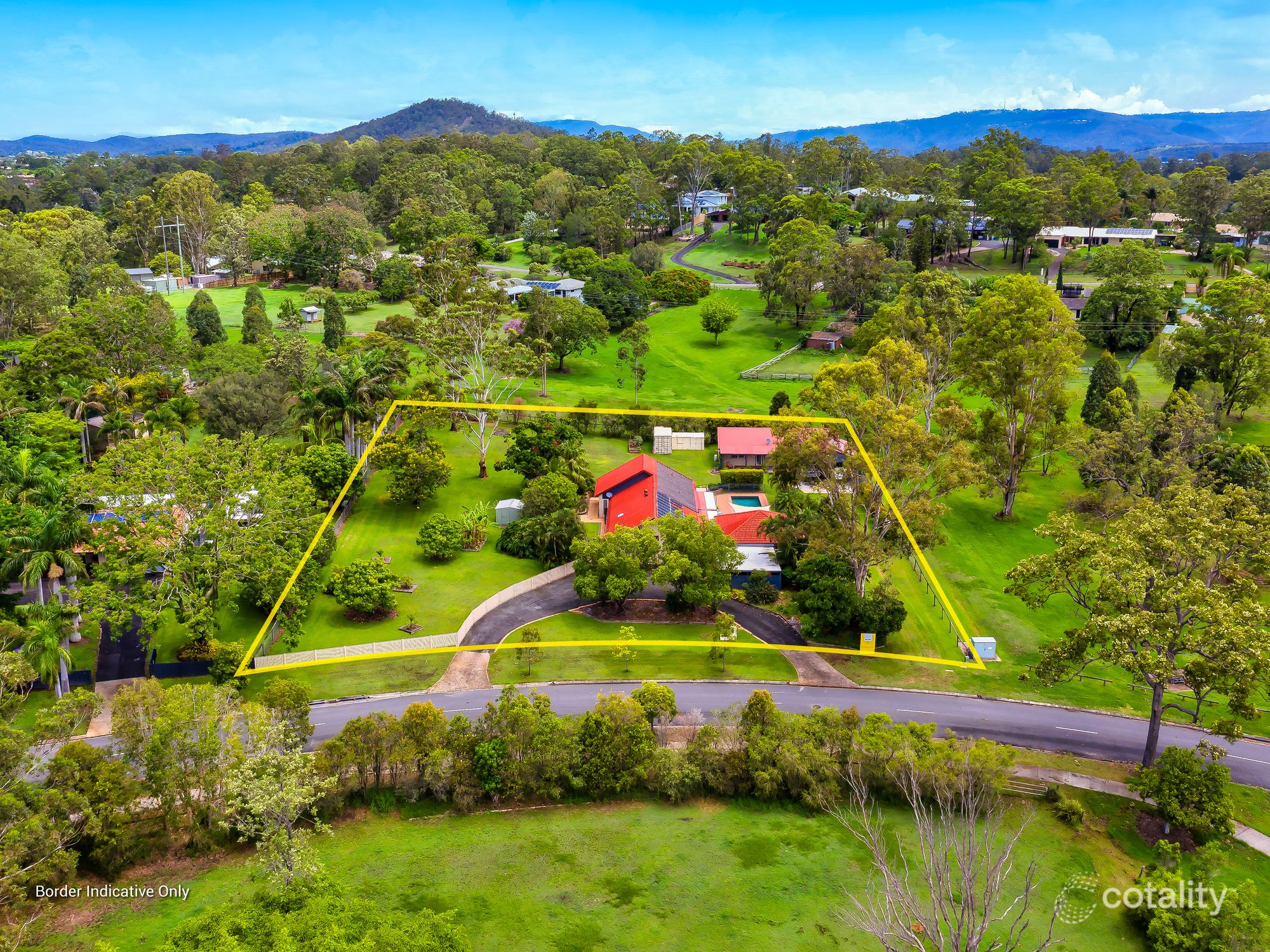 9 Riversdale Rd, Oxenford, QLD 4210
