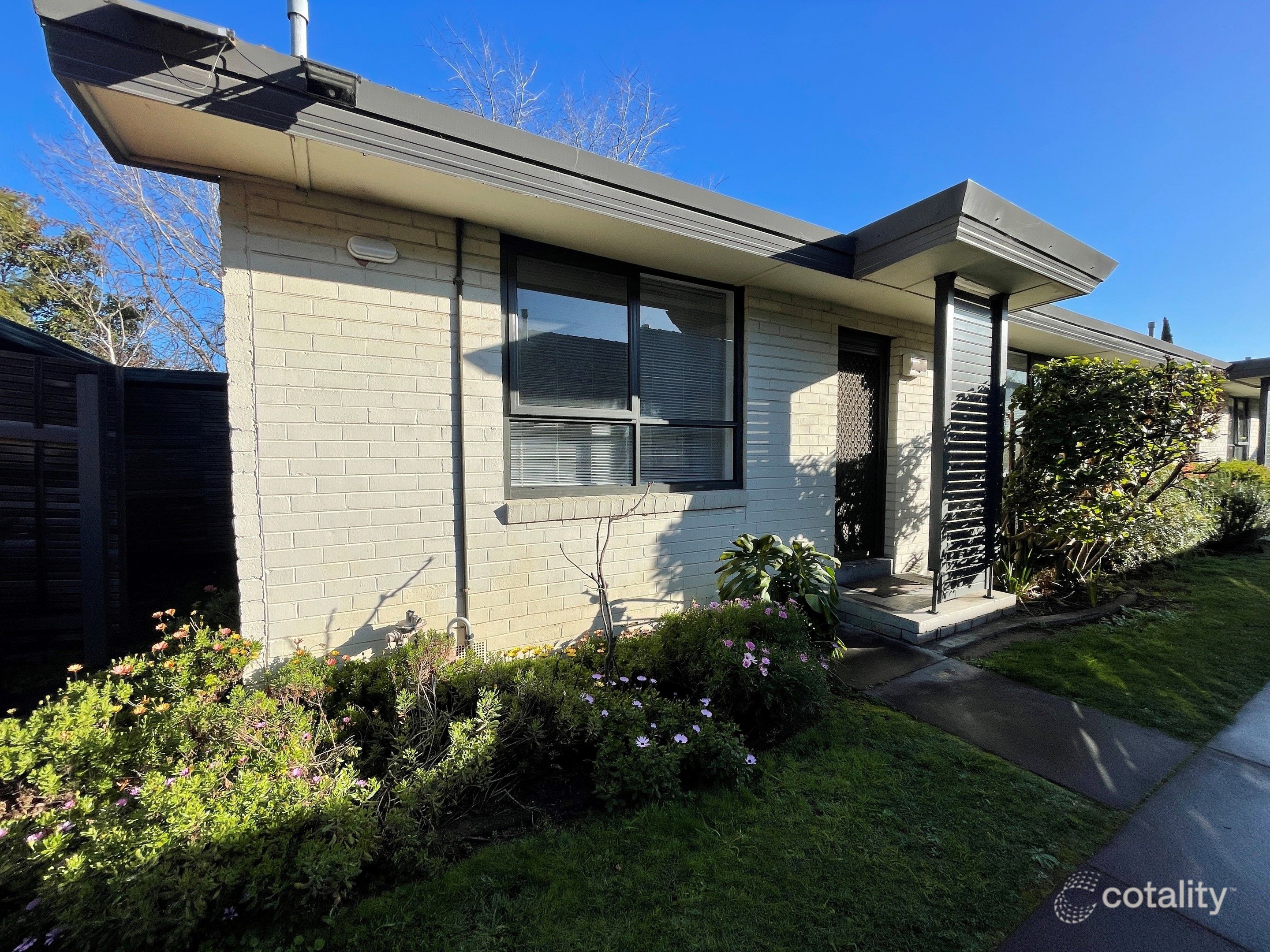 2/37 Grice Cres, Essendon, VIC 3040