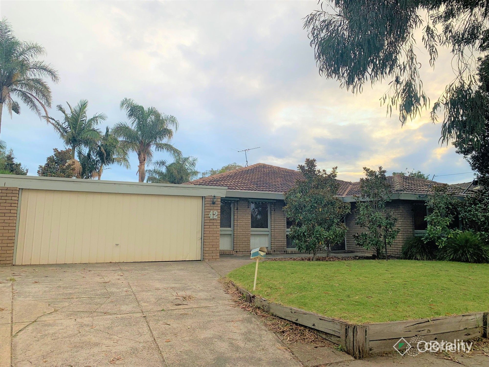 42 Barclay Ave, Frankston, VIC 3199
