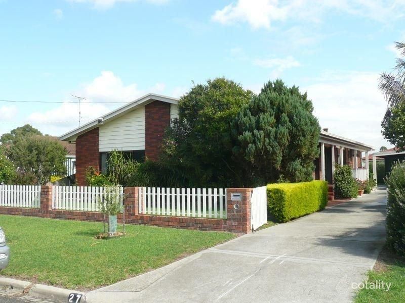 27 Kings Rd, Paynesville, VIC 3880