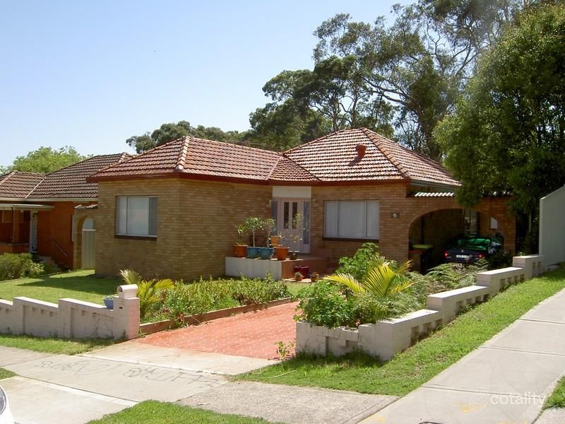 9 Leonay St, Sutherland, NSW 2232