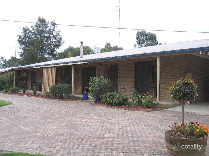 38 Ross St, Heathcote, VIC 3523