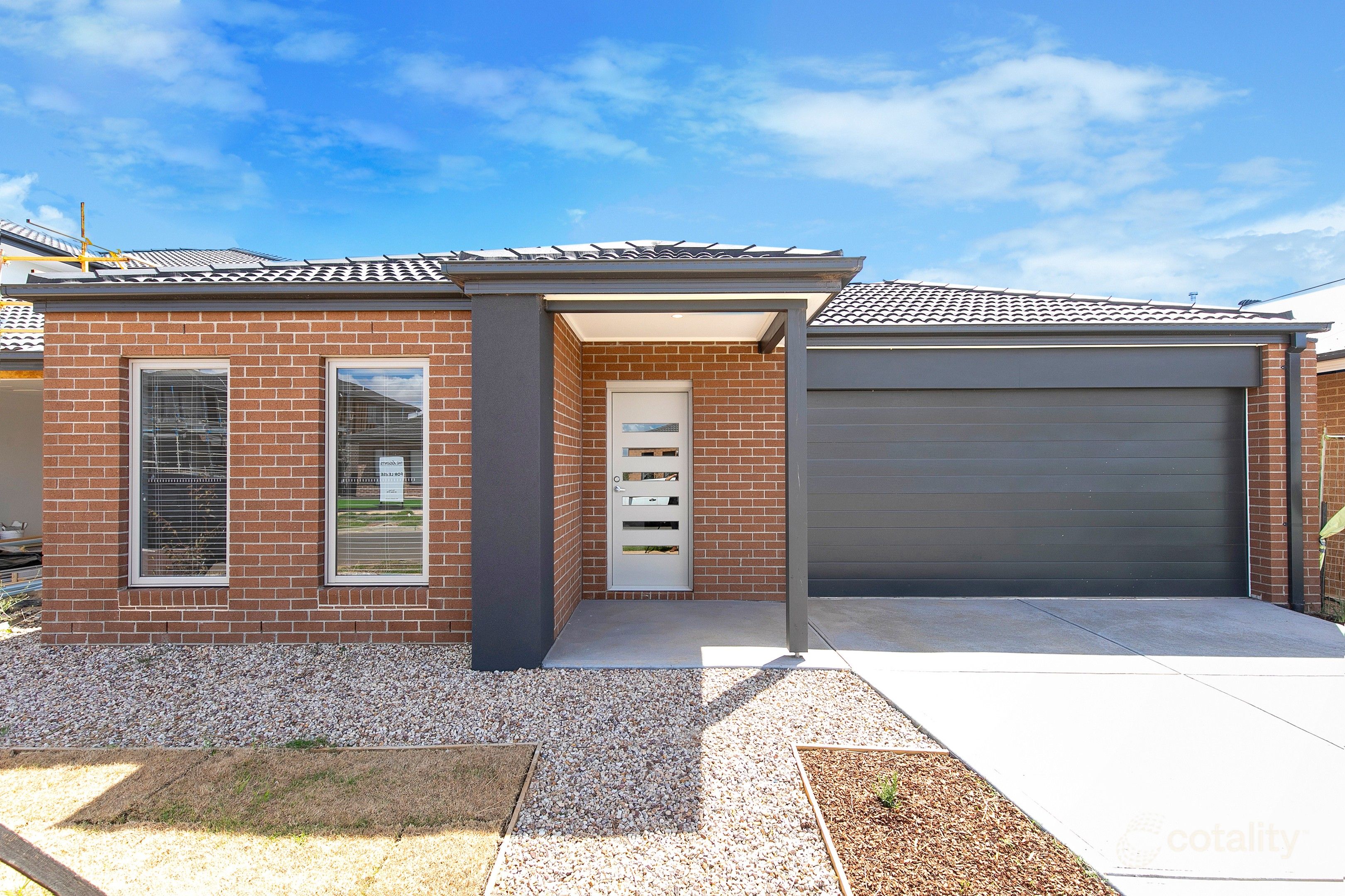 10 Yeoman St, Melton South, VIC 3338