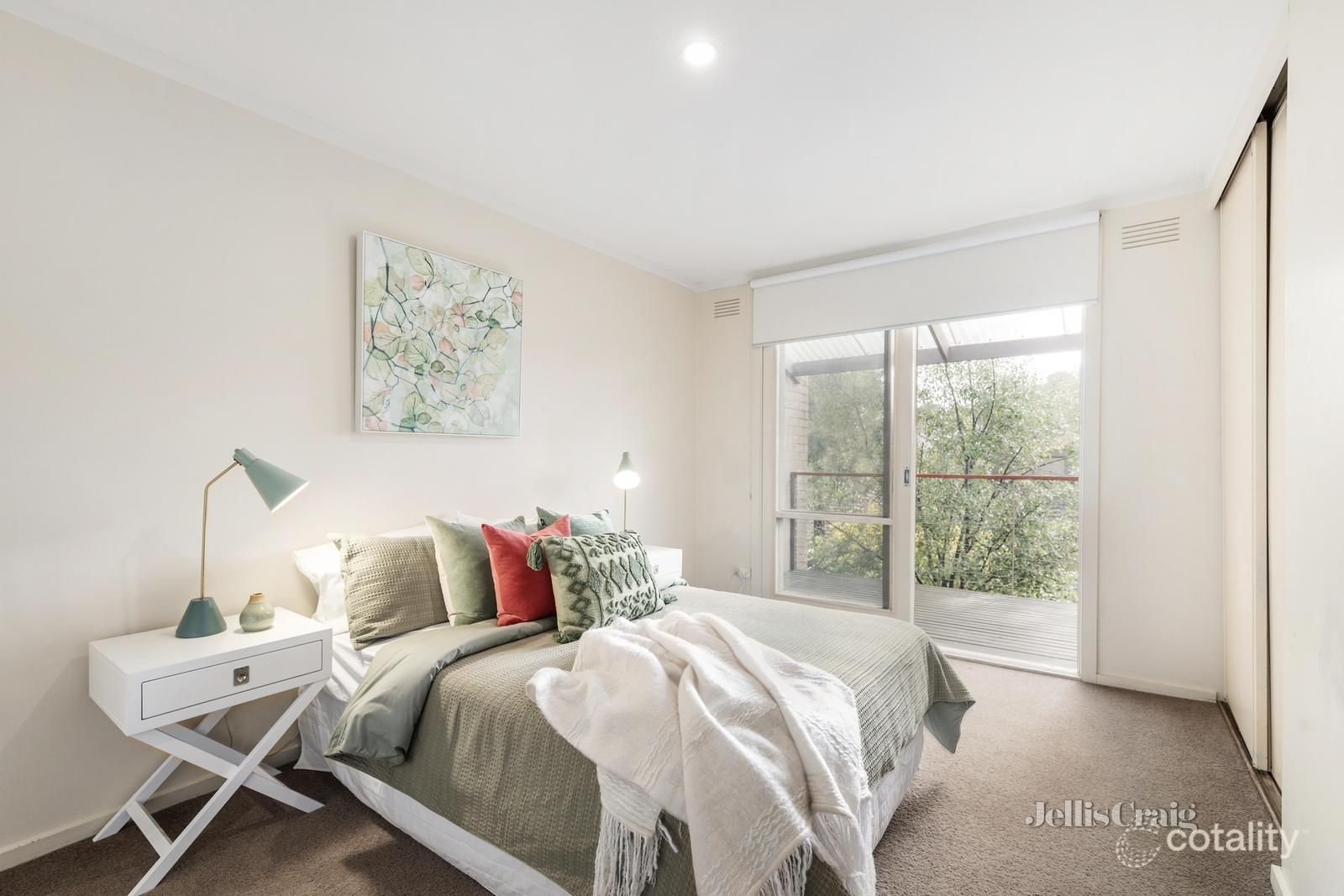 19/18 Peter St, Doncaster East, VIC 3109