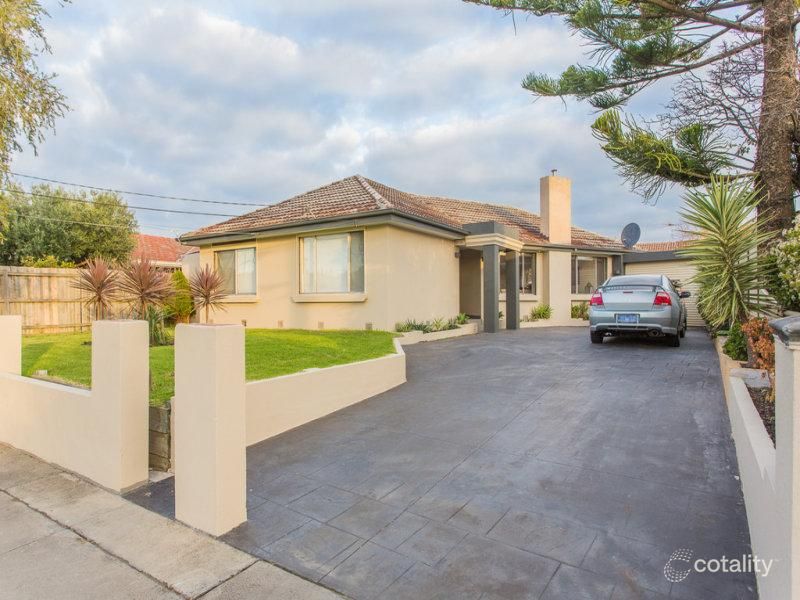 4 Elmbank Dr, Keysborough, VIC 3173