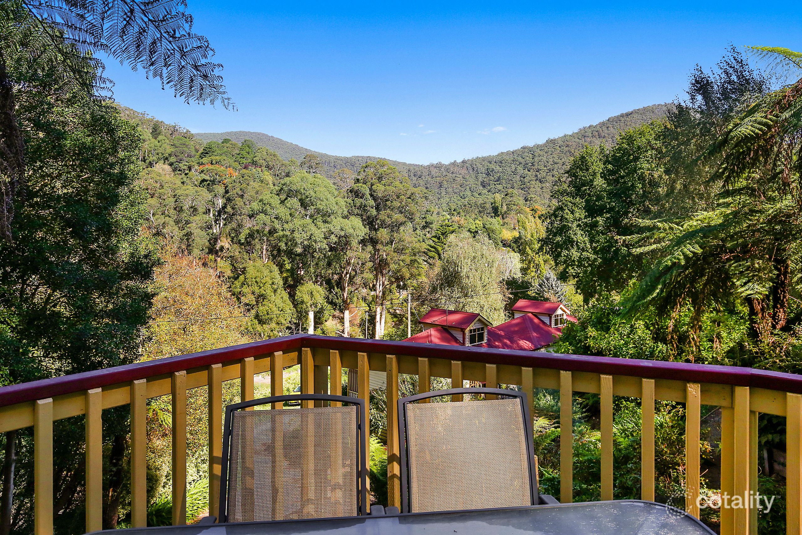 4 Wellington Rd, Warburton, VIC 3799