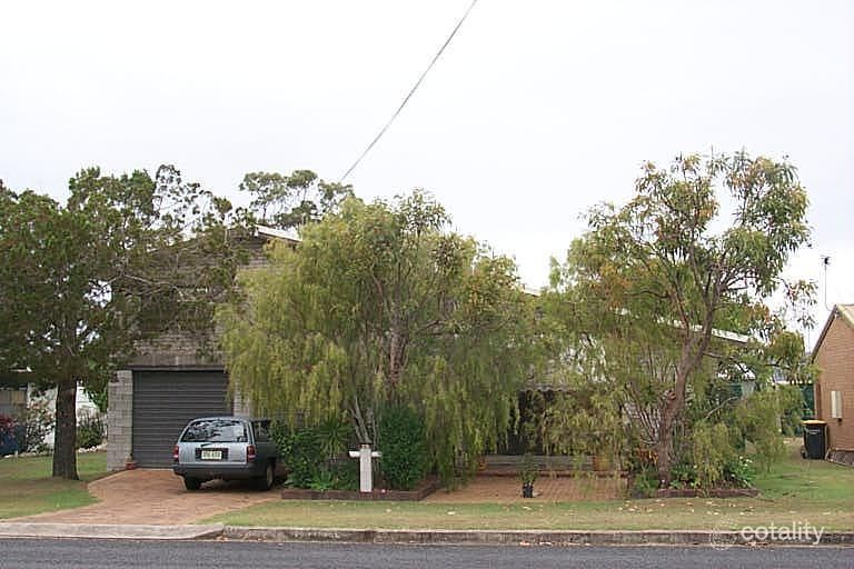 26 Caringa St, Urangan, QLD 4655