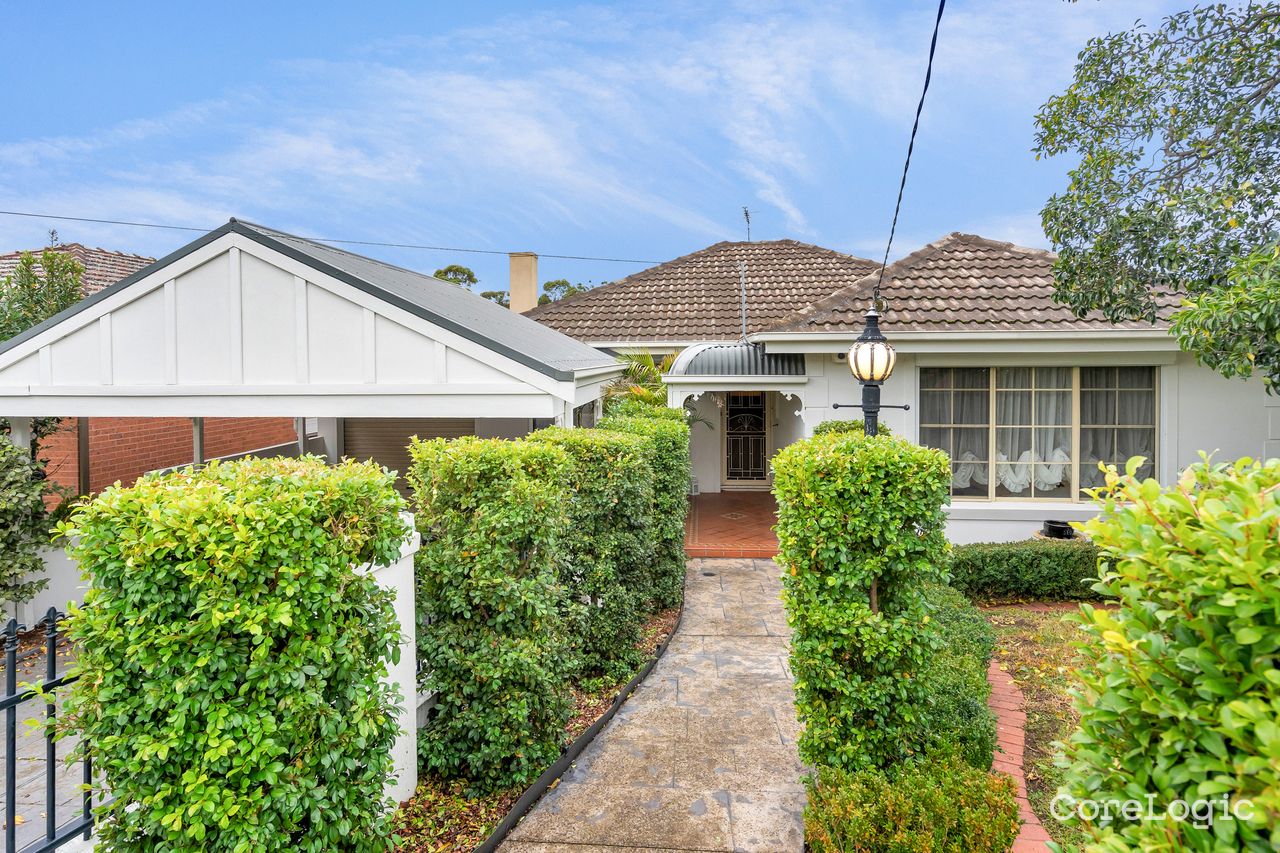 84 Deakin St, Essendon, VIC 3040