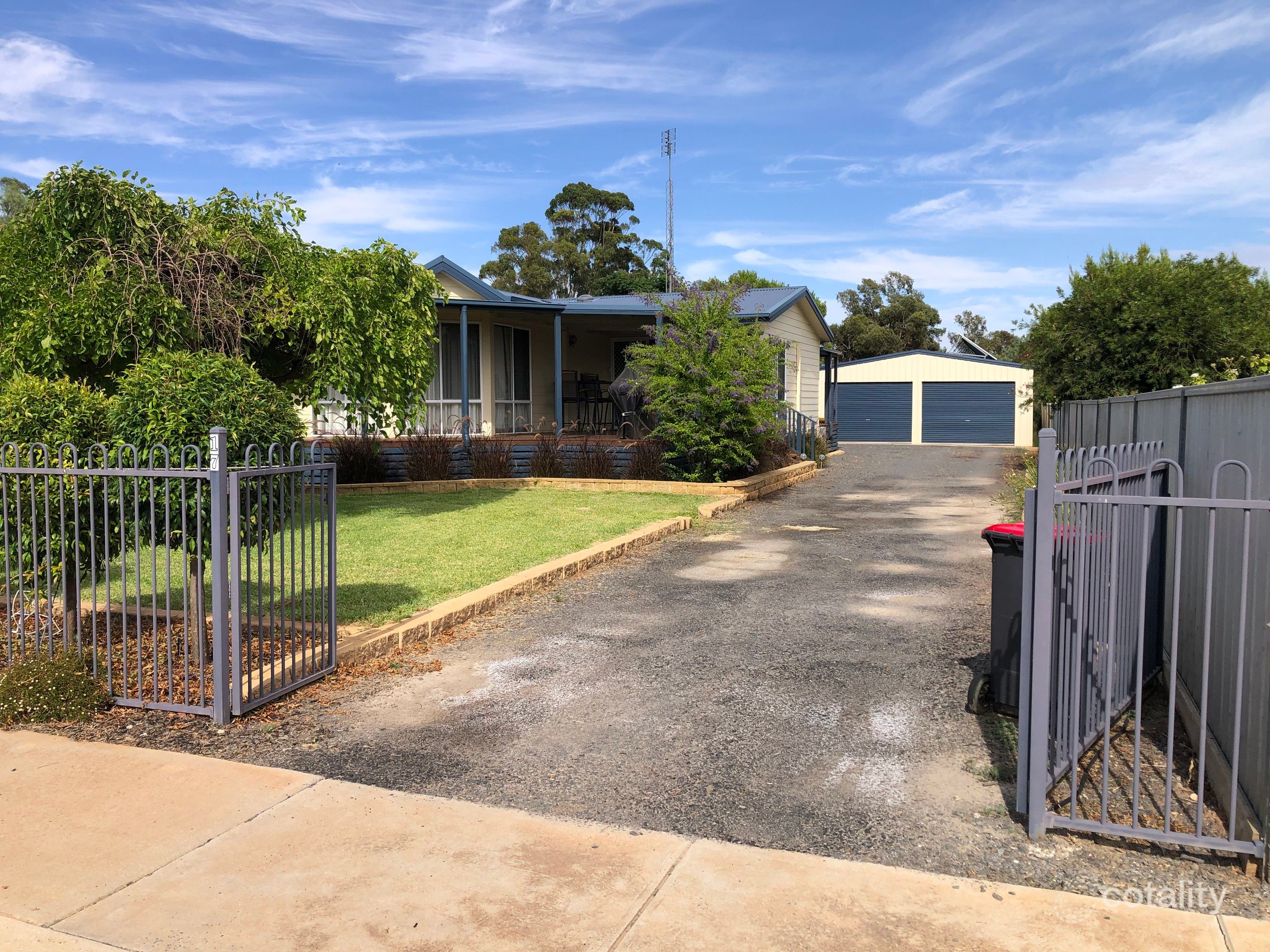 17 Pioneer St, Manangatang, VIC 3546