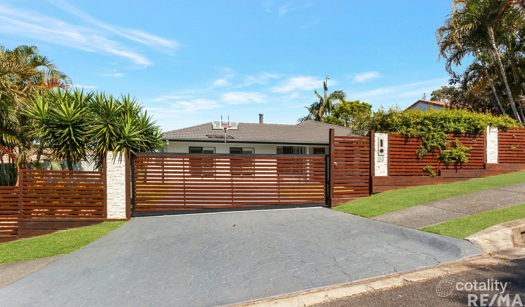 22 Dulhunty Way, Tallai, QLD 4213