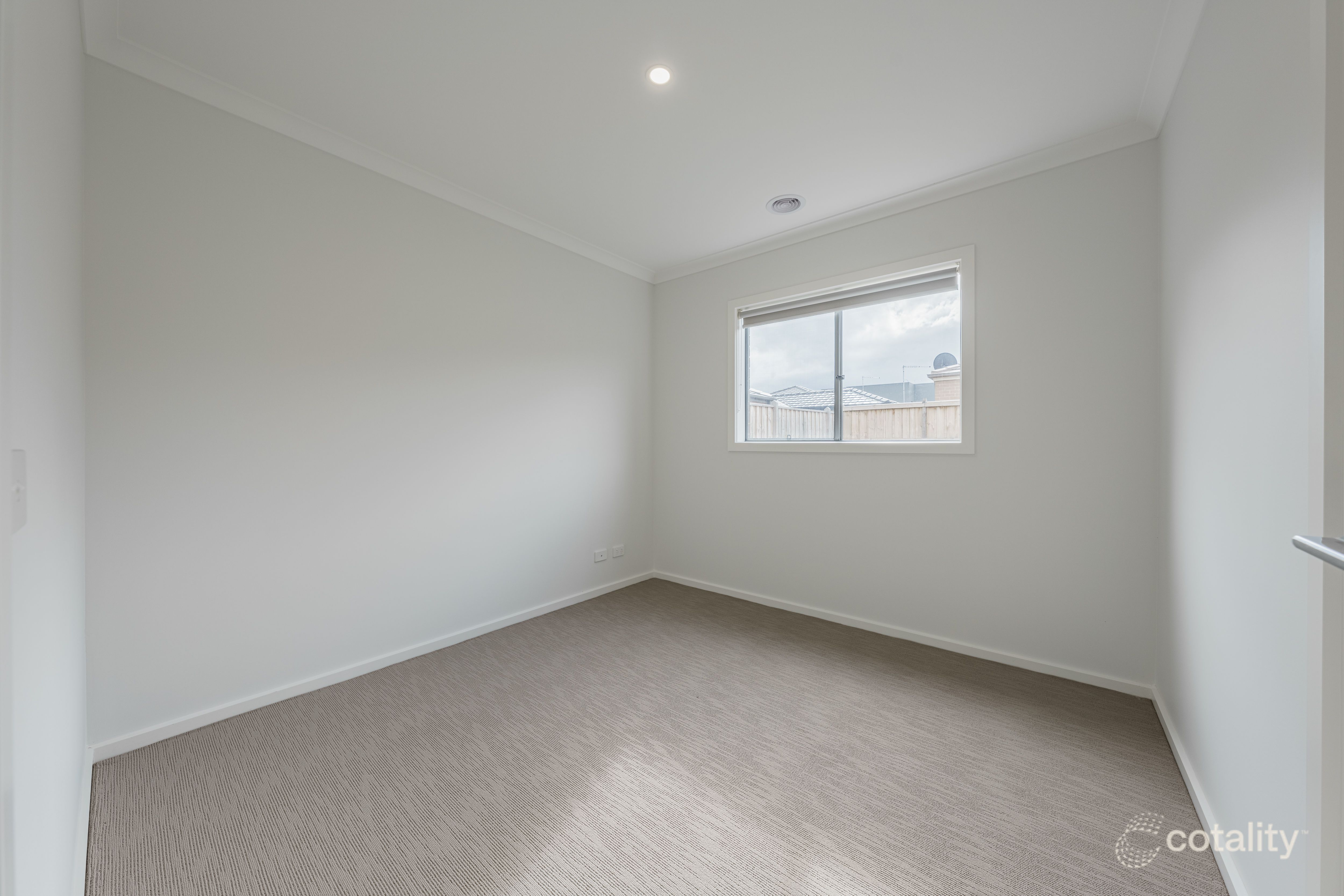 64 Grande Belmond Ave, Clyde, VIC 3978