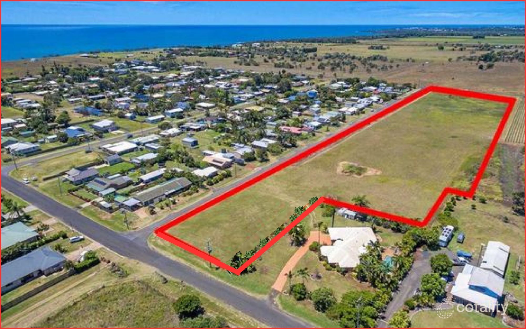 54 Kinch St, Burnett Heads, QLD 4670