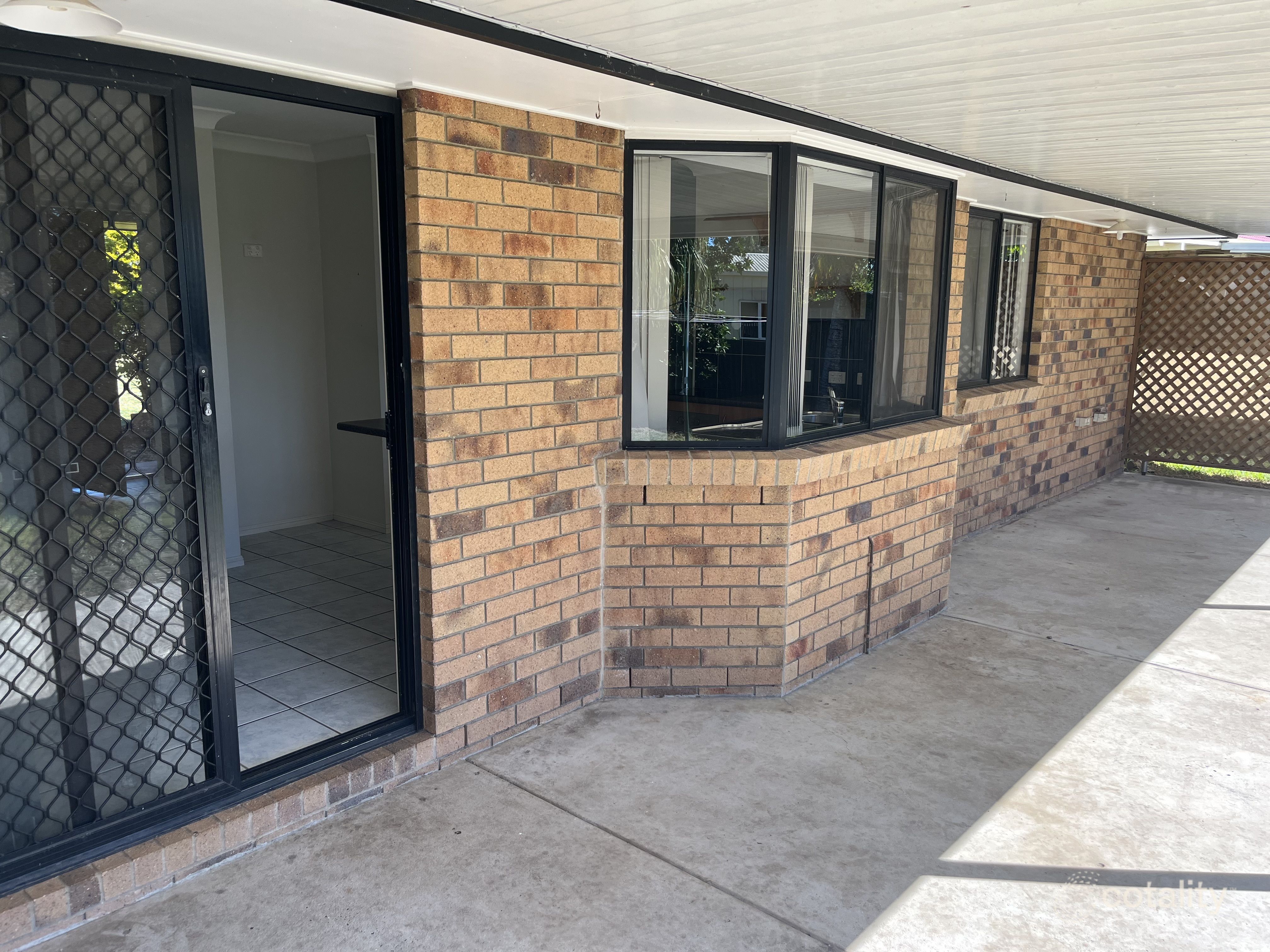 22 Wimbledon Dr, Morayfield, QLD 4506