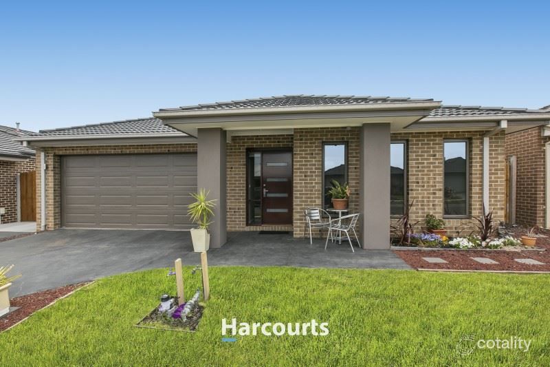 16 Beatham Way, Cranbourne East, VIC 3977