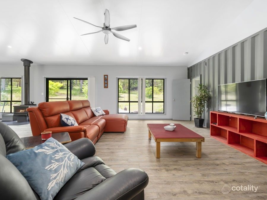 27a Skinner Cl, Emerald Beach, NSW 2456