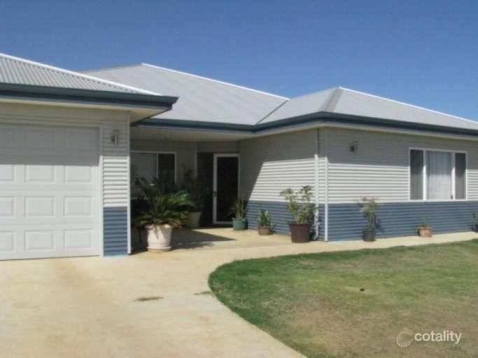 11 Polwarth Pde, Deepdale, WA 6532