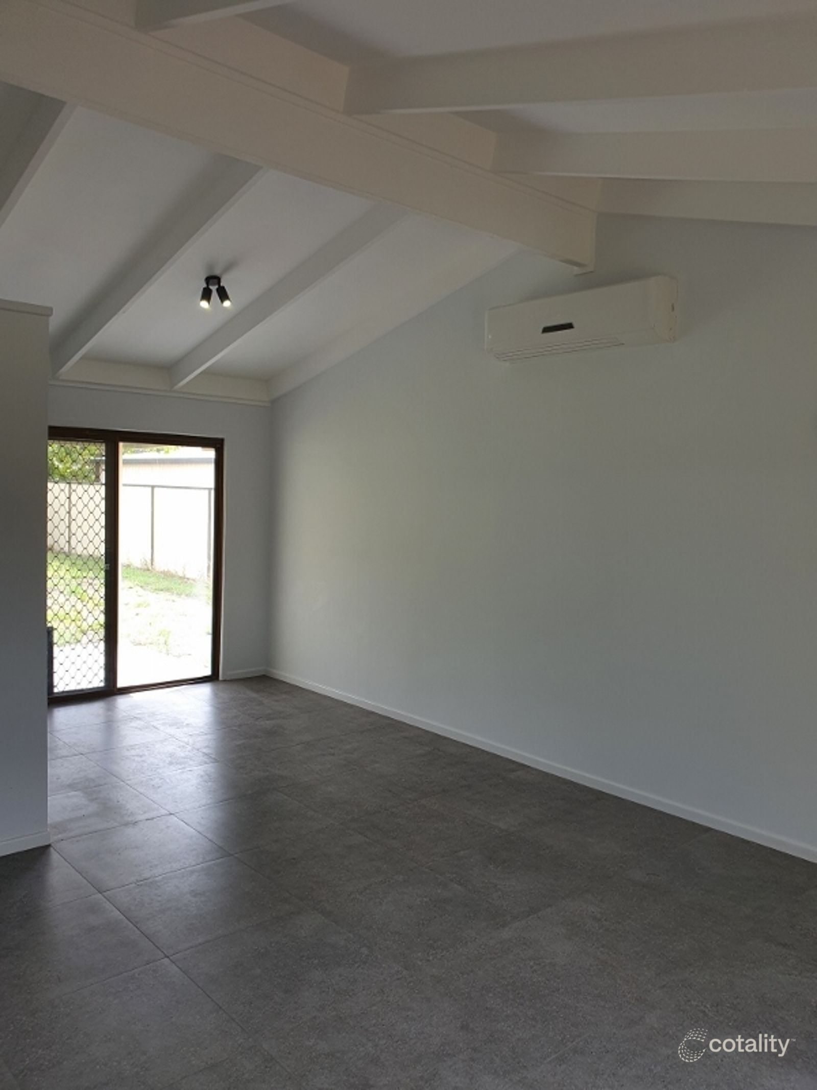 9 Honeysuckle St, Caboolture, QLD 4510