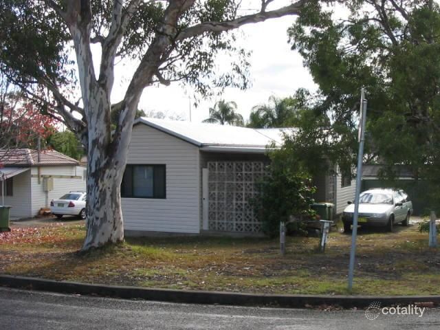 17 Ocean View Rd, Gorokan, NSW 2263