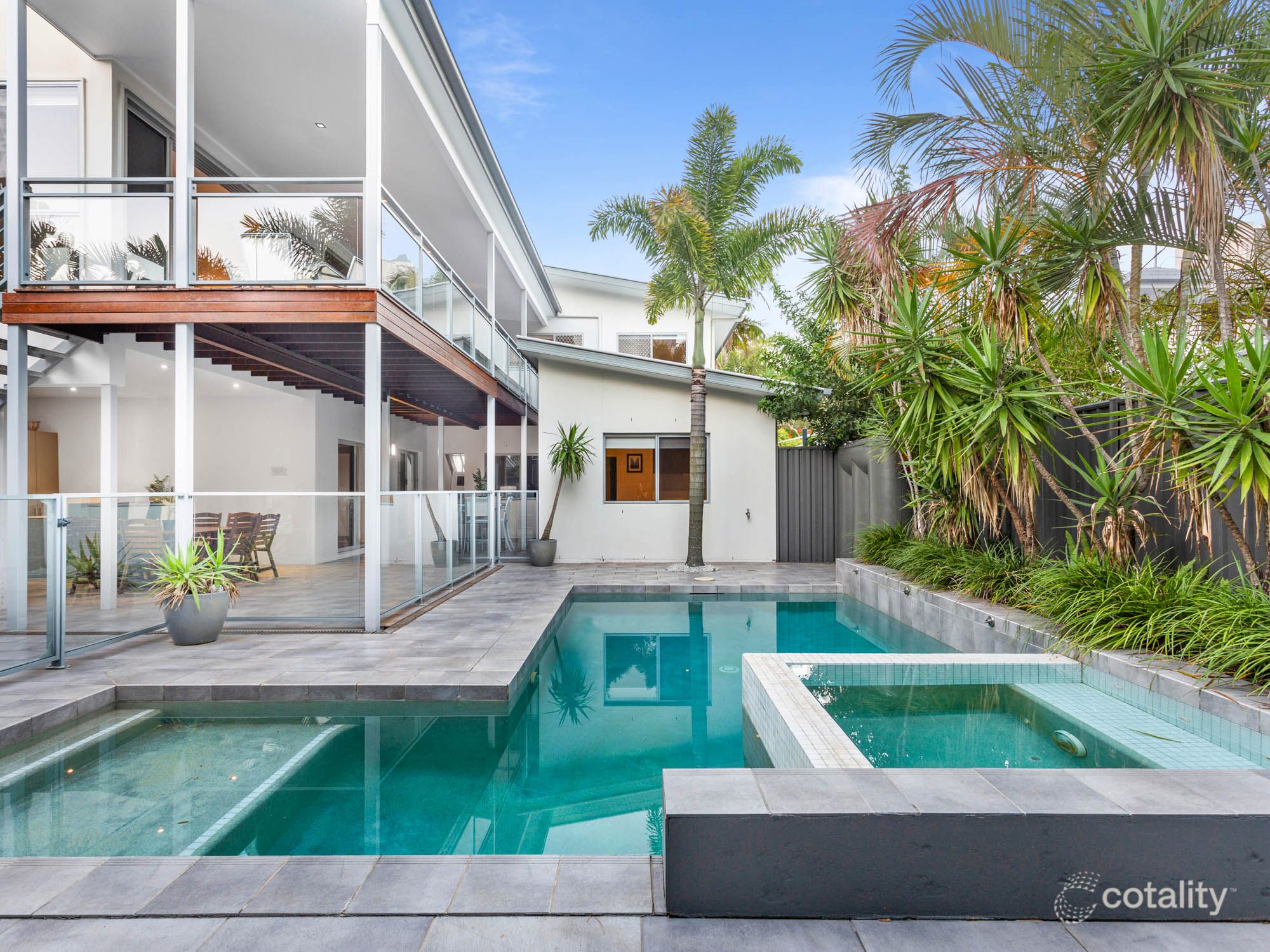 20 Blondell Ave, Surfers Paradise, QLD 4217
