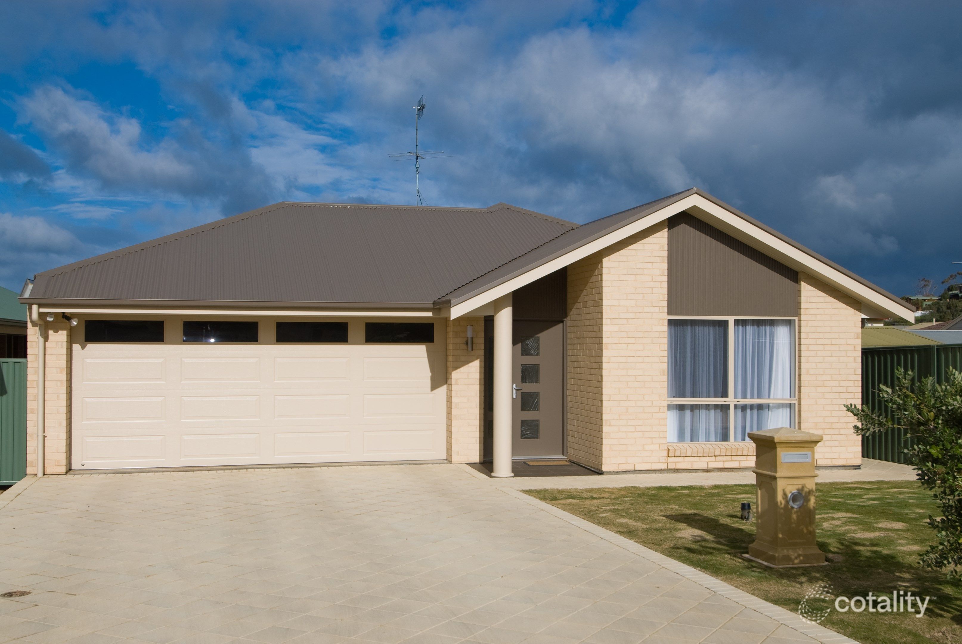 18 Sweetman Ave, Encounter Bay, SA 5211