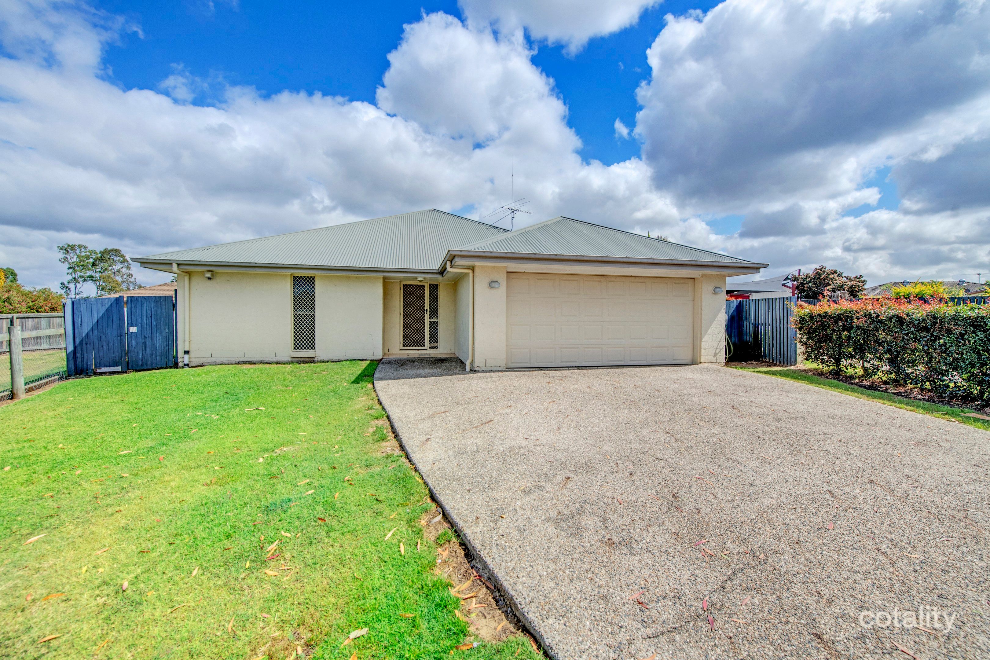 8 Rusty Oak Ct, Flagstone, QLD 4280