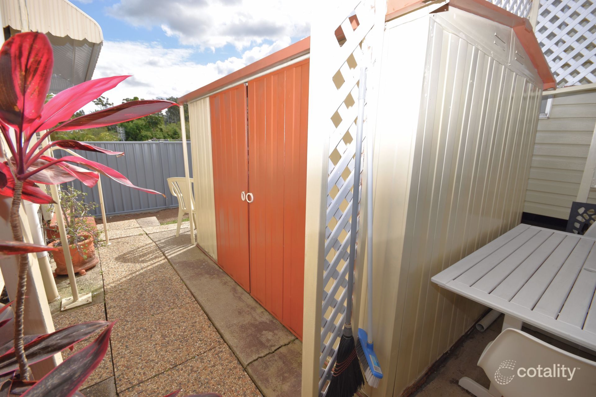 96 Caloundra Rd, Little Mountain, QLD 4551