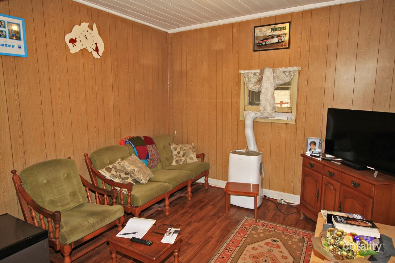 142 Nancy Bird Walton Dr, Kew, NSW 2439