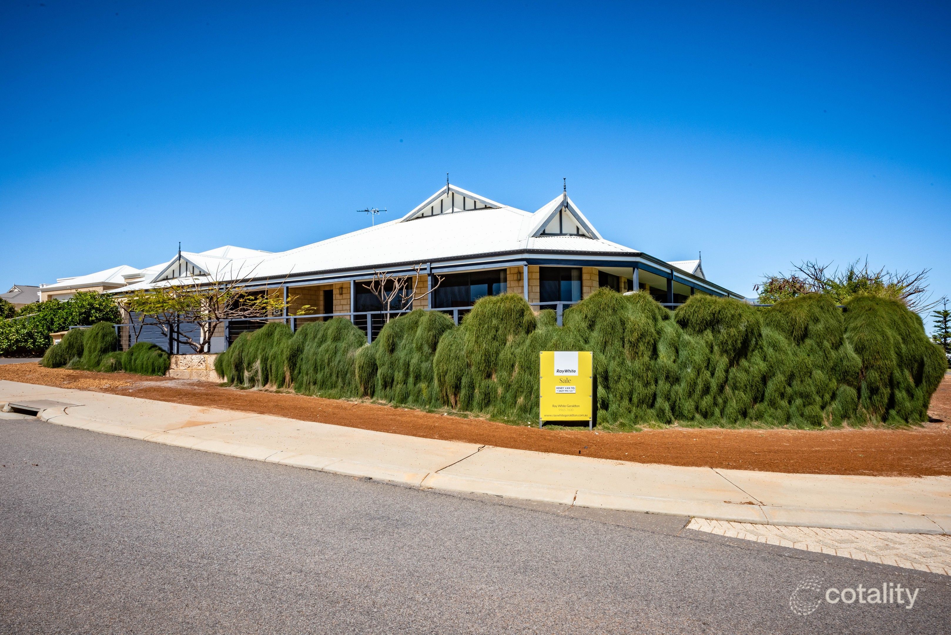 6 Neptune Cnr, Glenfield, WA 6532