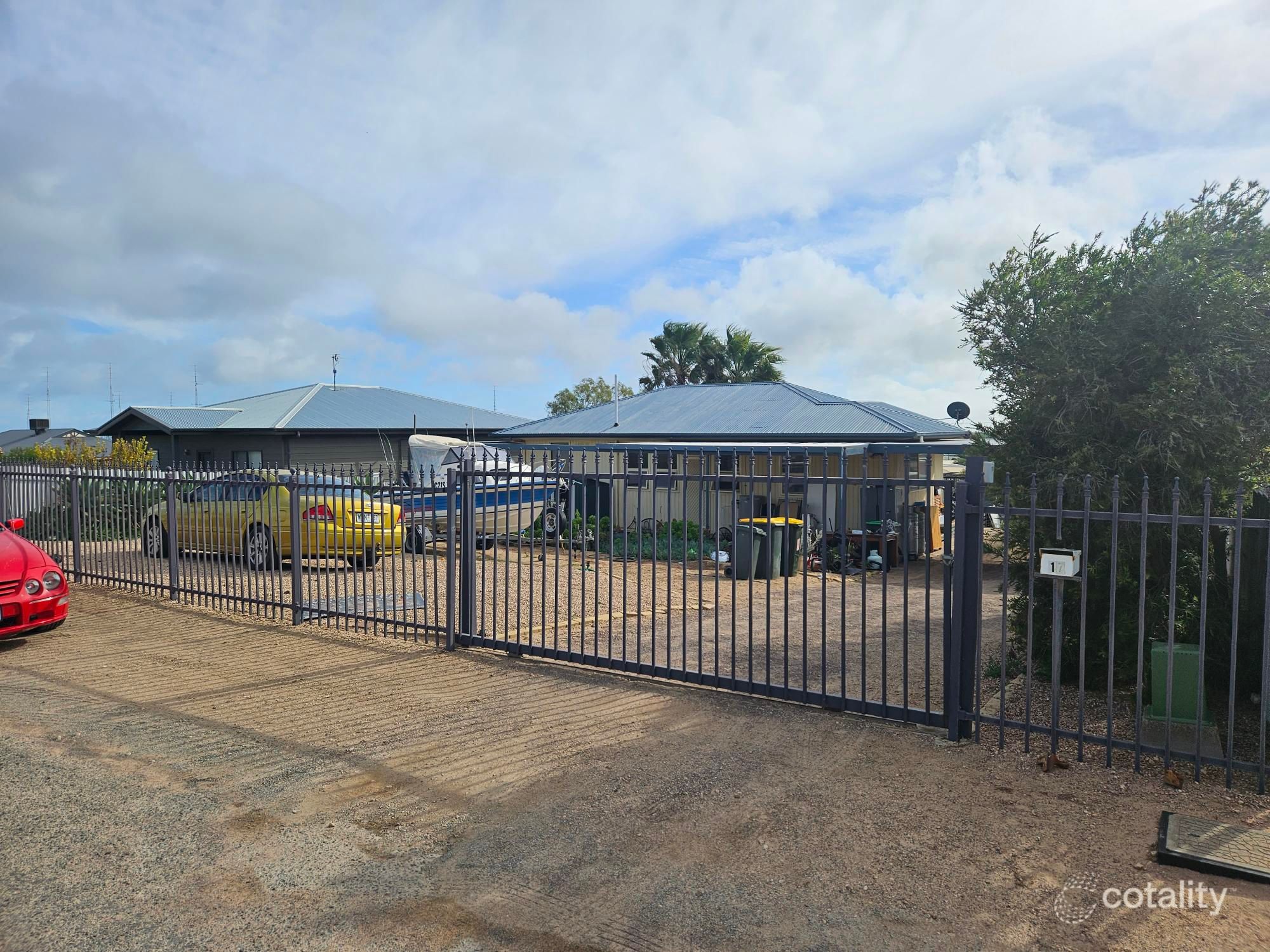 17 Calstock St, Moonta Bay, SA 5558