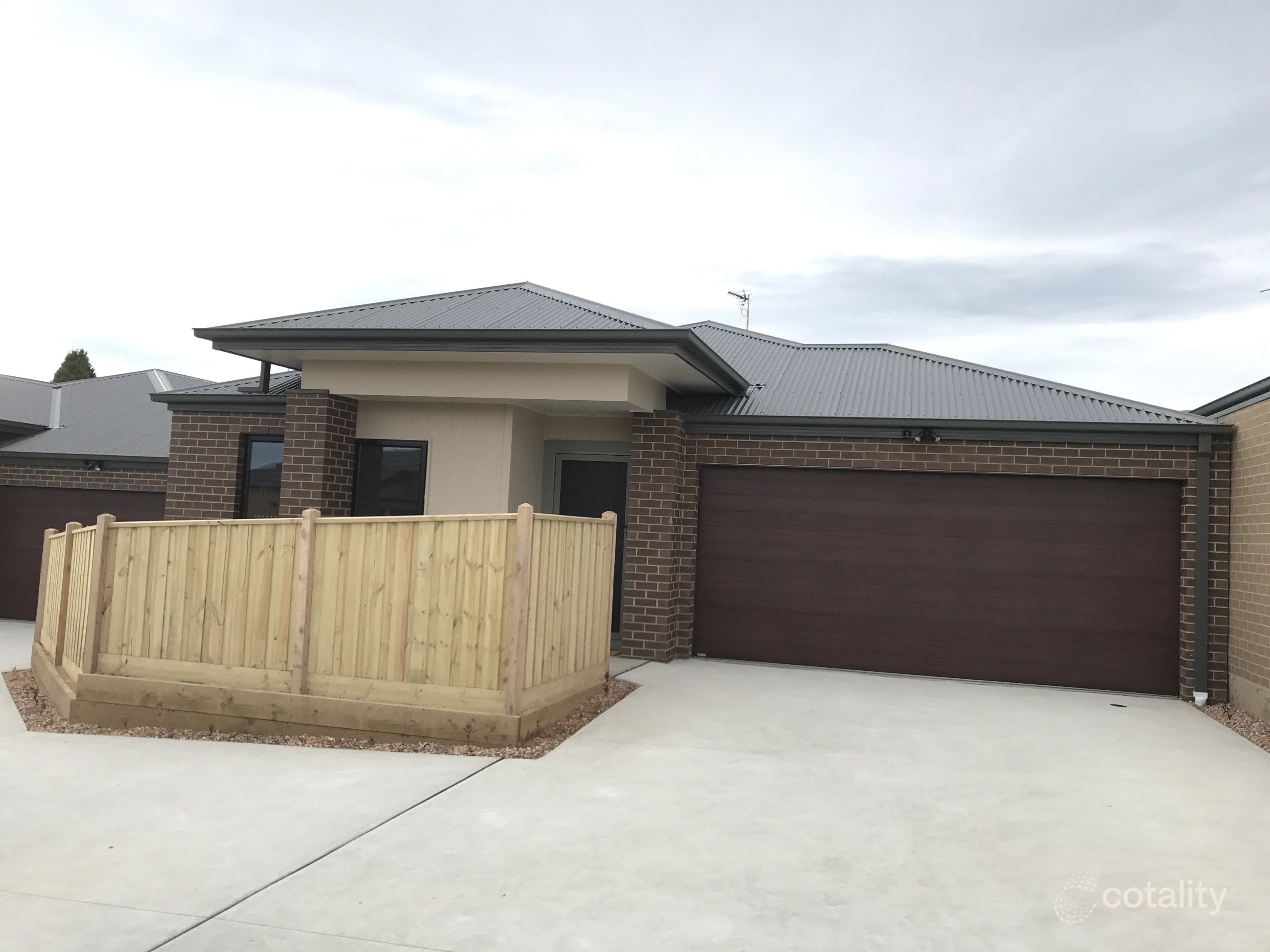 2/3 Universal Ct, Leopold, VIC 3224