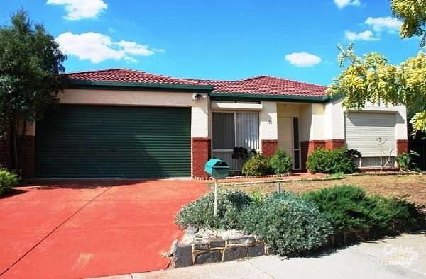 19 Mockridge Ave, Burnside, VIC 3023
