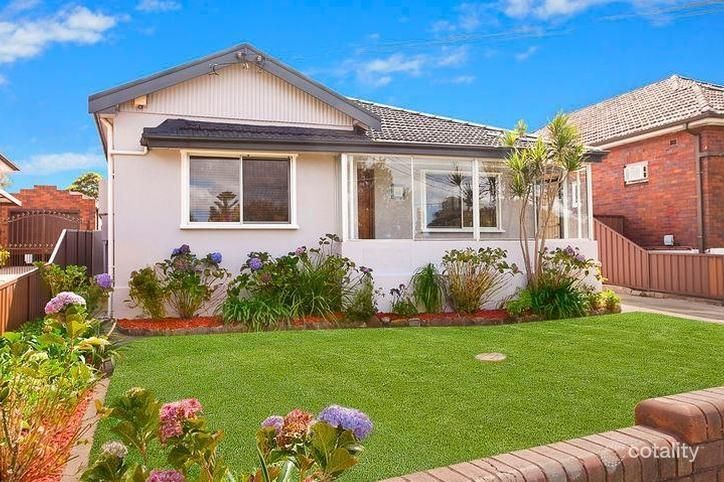 17 Forrest Ave, Earlwood, NSW 2206