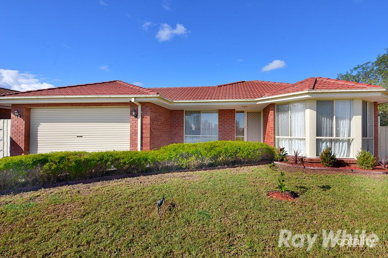 14 Fernisky Dr, Cranbourne East, VIC 3977