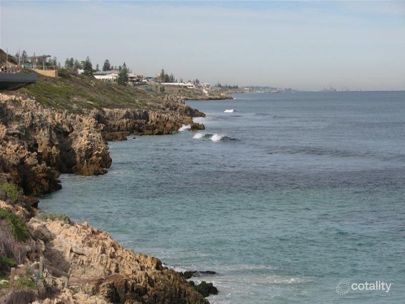 70 West Coast Dr, Marmion, WA 6020