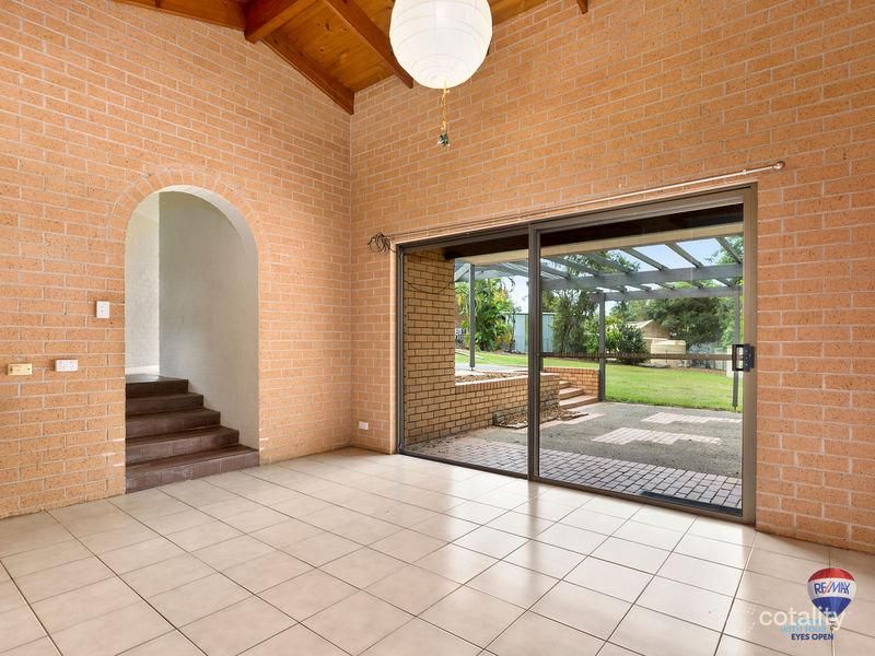 1 Joanne St, Karalee, QLD 4306
