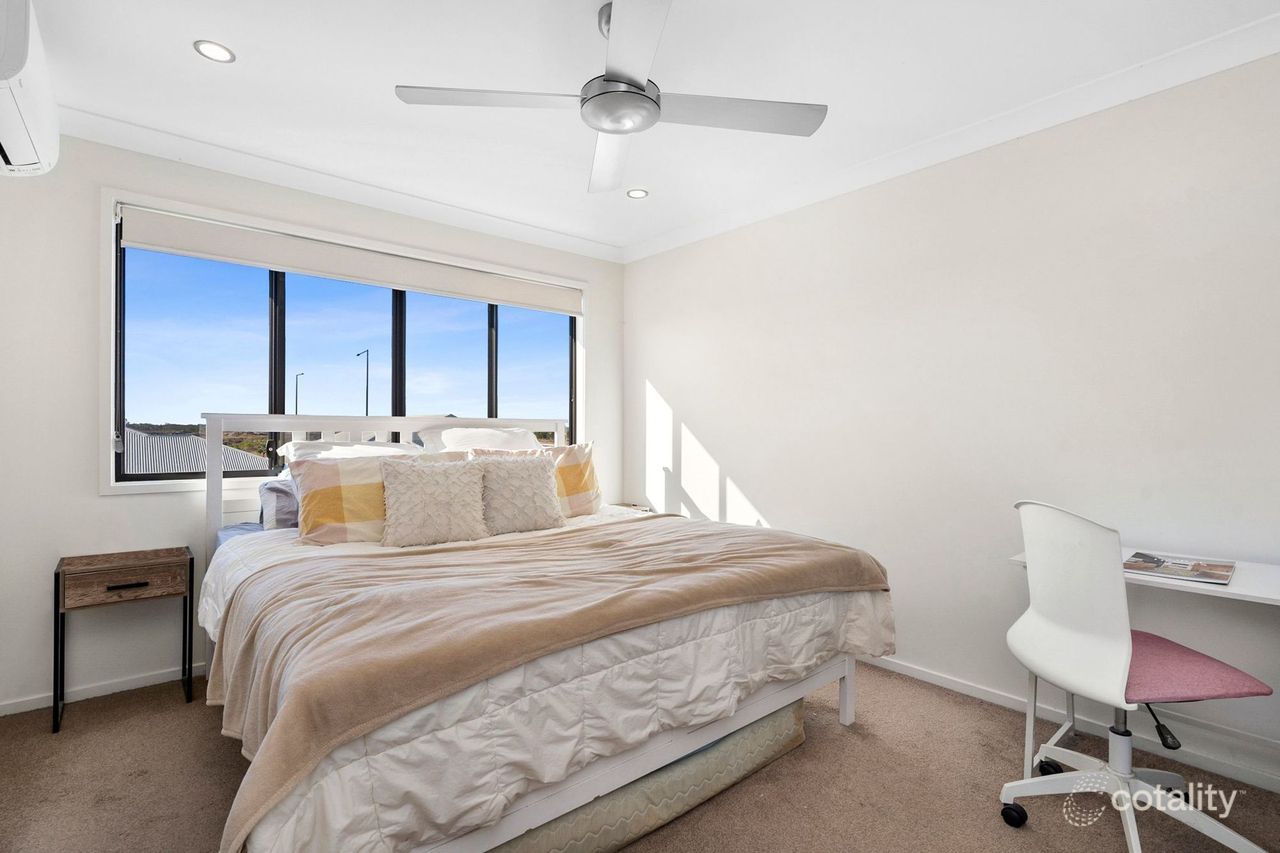 1/44 Adrian Cct, Nirimba, QLD 4551