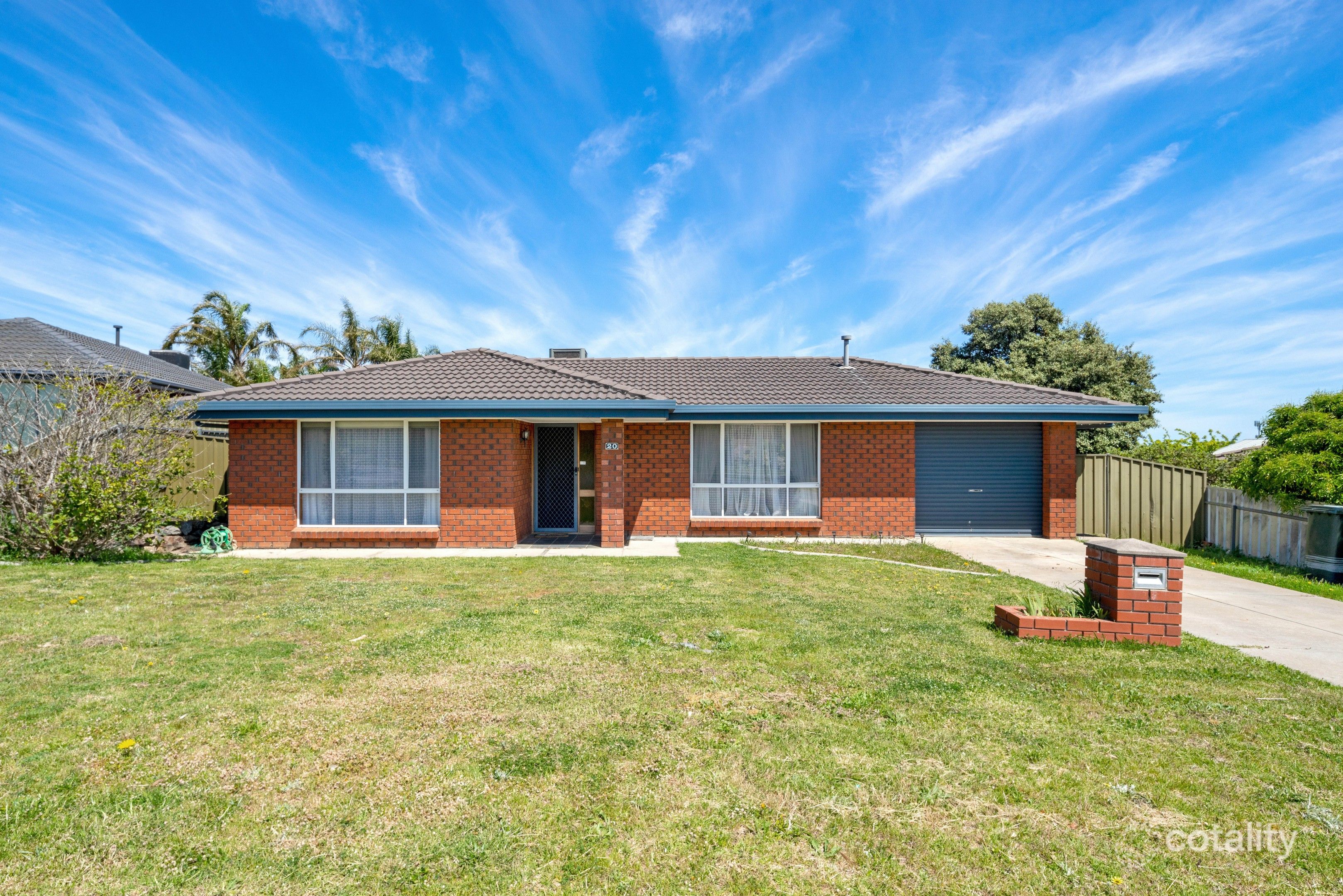 20 Sir James Hardy Way, Woodcroft, SA 5162