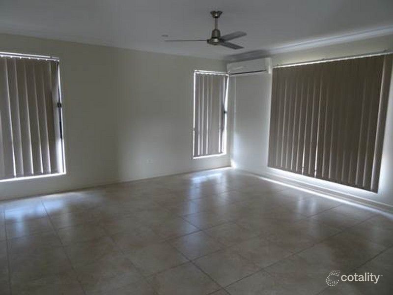 1 Deveney Dr, Kirkwood, QLD 4680