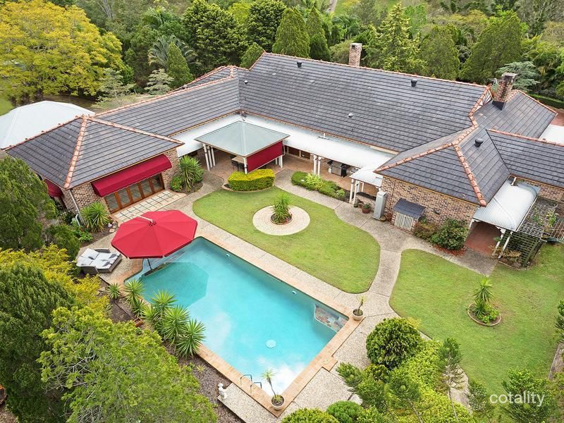 19 Woodview St, Samford Valley, QLD 4520